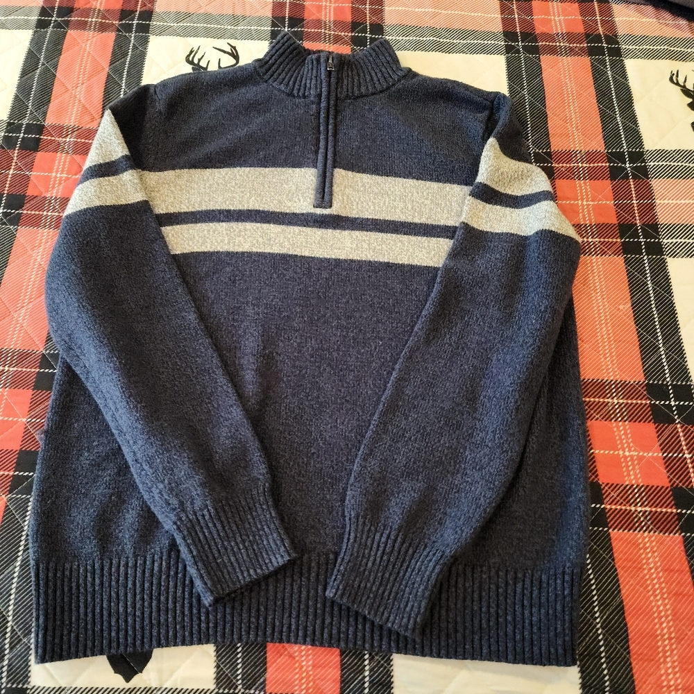 Urban Pipeline~Men's Navy/Gray~Quarter Zip~Sweater - Picture 5 of 10